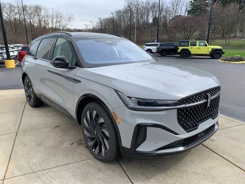 New 2026 Lincoln Nautilus Reserve AWD/4WD image 15