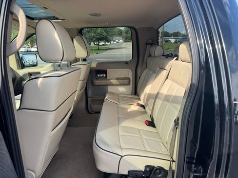Used 2006 Lincoln Mark LT 4x4 image 16