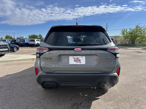 Used 2025 Subaru Forester Touring AWD/4WD image 12