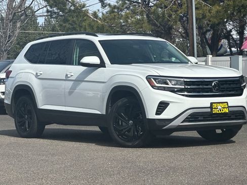 Used 2023 Volkswagen Atlas SE w/ Panoramic Sunroof Package image 1