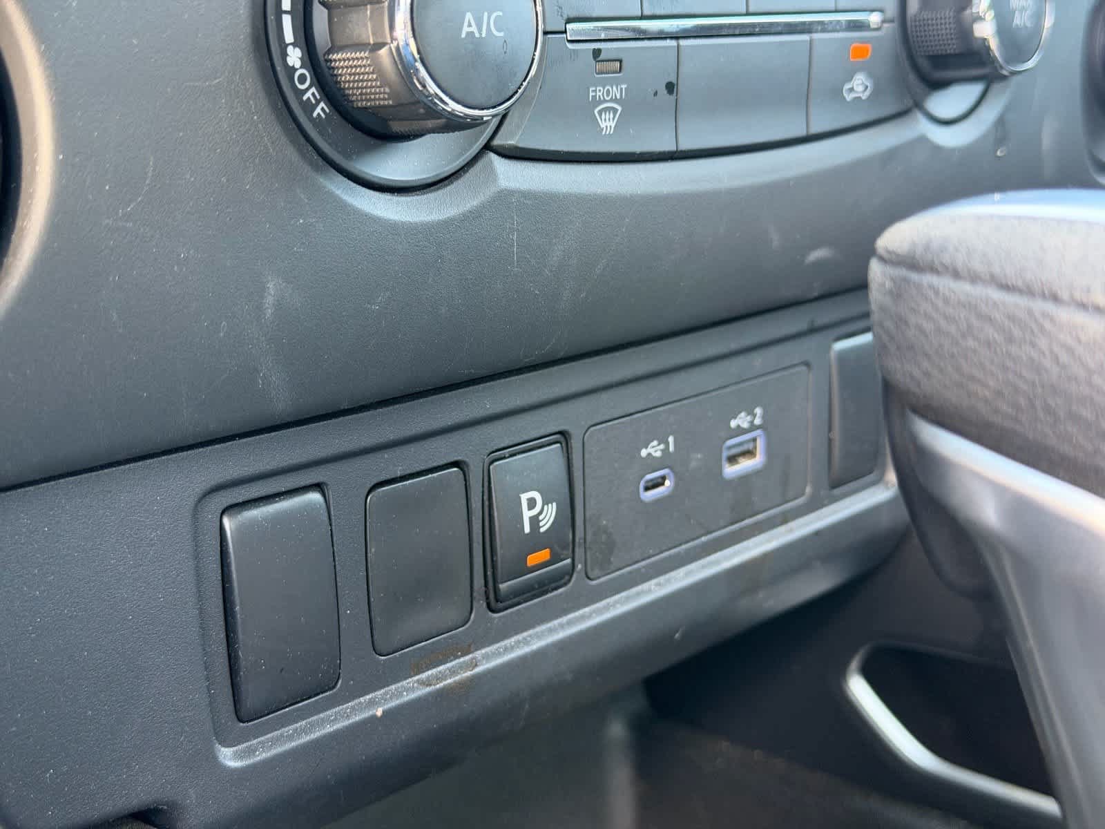 Used 2025 Nissan Frontier SV RWD image 16
