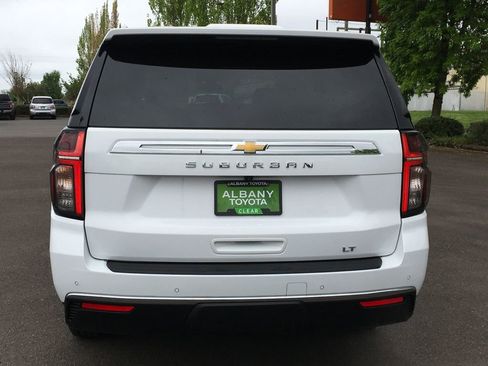 Used 2021 Chevrolet Suburban LT AWD/4WD image 5