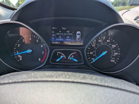 Used 2019 Ford Escape SE FWD image 27