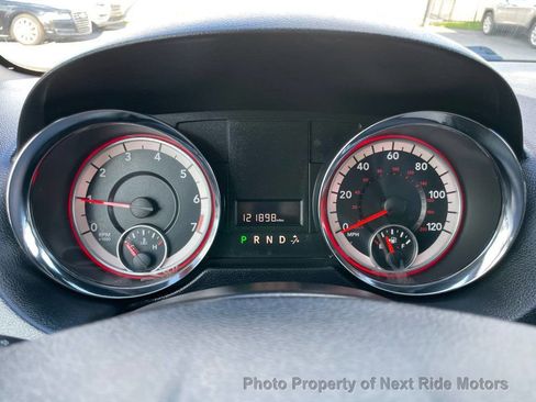 Used 2016 Dodge Grand Caravan SXT image 17