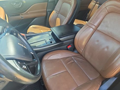 Used 2023 Lincoln Aviator Reserve w/ Elements Package Plus RWD image 16