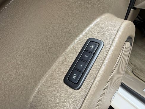 Used 2016 Chevrolet Suburban LTZ AWD/4WD image 21