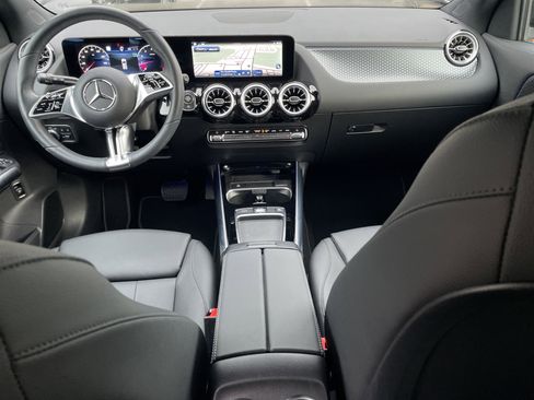 Certified 2025 Mercedes-Benz GLA 250 image 24