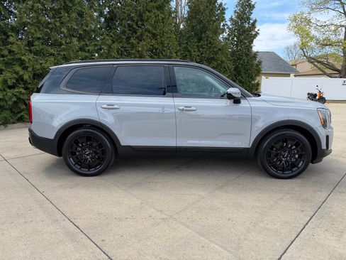 Used 2022 Kia Telluride SX w/ Nightfall Edition Package image 31