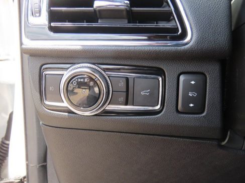 Used 2021 Lincoln Navigator L Reserve w/ Luxury Package AWD/4WD image 26