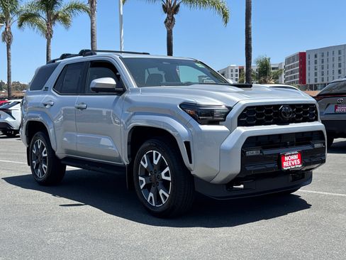 New 2026 Toyota 4Runner TRD Sport Premium AWD/4WD image 4
