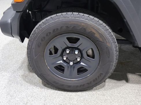 Used 2021 Jeep Wrangler Unlimited Sport AWD/4WD image 8