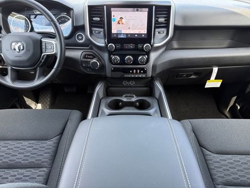New 2026 RAM 1500 Express AWD/4WD image 10