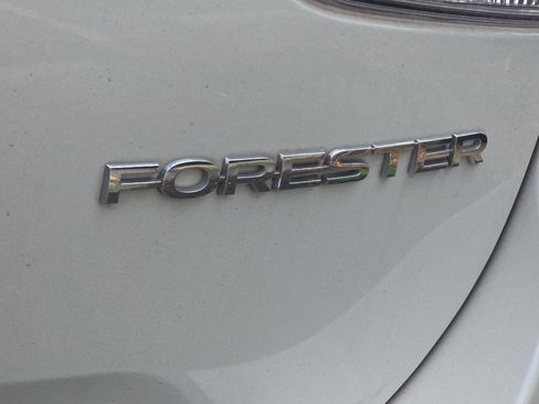 Used 2021 Subaru Forester Limited AWD/4WD image 13