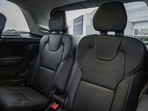 New 2026 Volvo XC90 B6 Ultra image 35