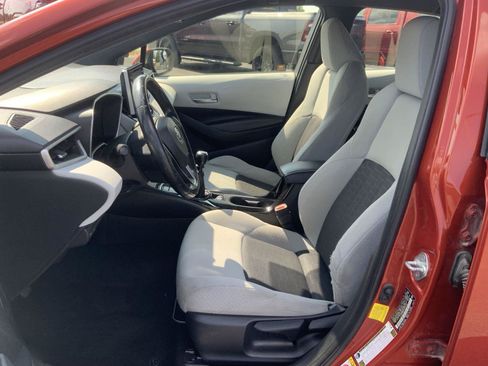 Used 2019 Toyota Corolla SE w/ Carpet Mat Package FWD image 19