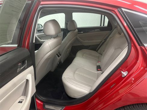 Used 2019 Hyundai Sonata Limited image 21