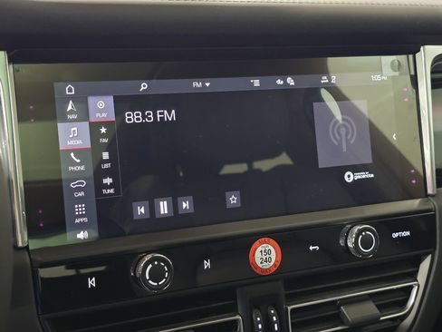 New 2026 Porsche Macan image 21