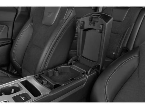 Used 2022 Ford Edge ST w/ Equipment Group 401A AWD/4WD image 17