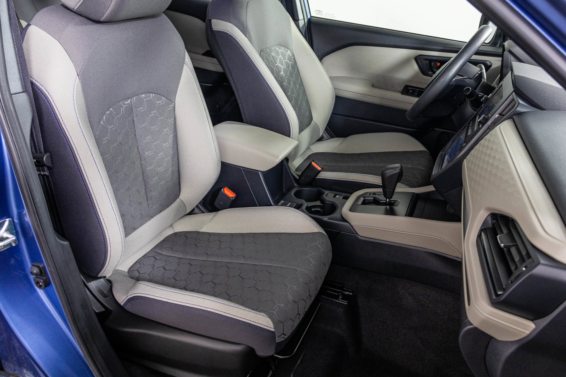 Used 2025 Subaru Forester AWD/4WD image 42