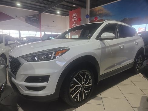 Used 2020 Hyundai Tucson SEL image 2