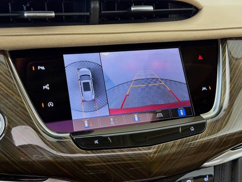 Used 2023 Cadillac XT6 Premium Luxury w/ Platinum Package AWD/4WD image 19