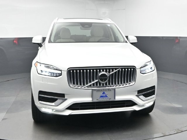 Used 2025 Volvo XC90 B6 Plus w/ Protection Package Premier AWD/4WD image 2