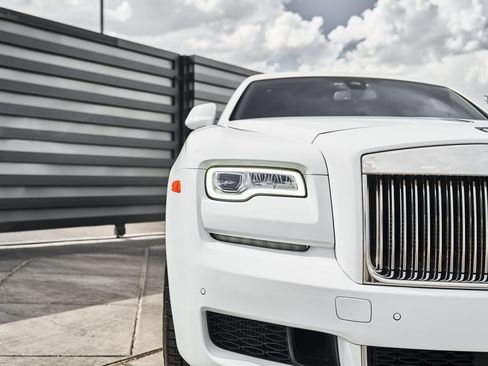 Used 2018 Rolls-Royce Ghost RWD image 9