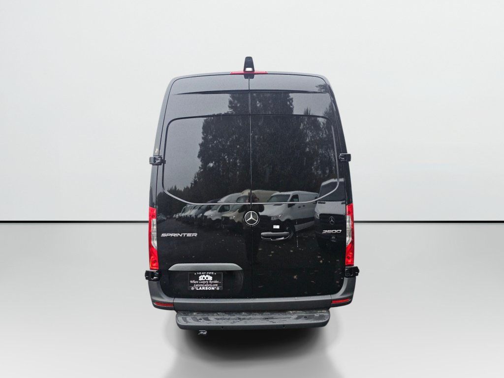 New 2025 Mercedes-Benz Sprinter 2500 image 4