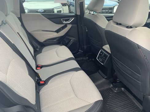 Used 2020 Subaru Forester Premium AWD/4WD image 23