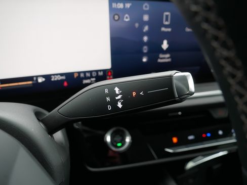 Used 2025 Buick Envision Preferred image 24