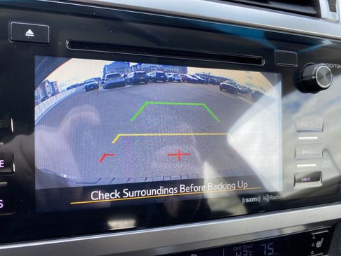 Used 2017 Subaru Outback 2.5i Premium image 28