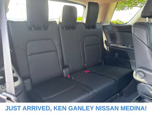Certified 2025 Nissan Pathfinder SL w/ SL Premium Package AWD/4WD image 21