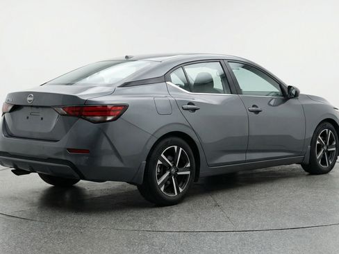 Used 2025 Nissan Sentra SV image 9