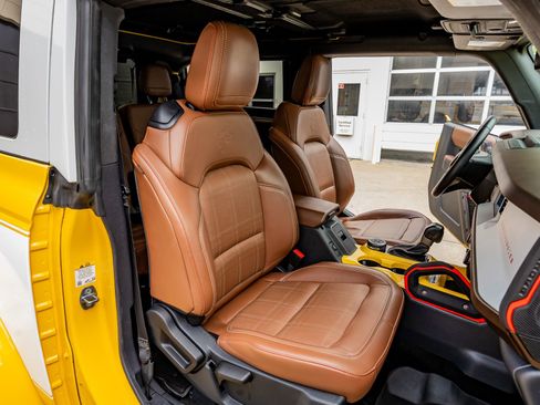 Used 2024 Ford Bronco Heritage Edition image 32