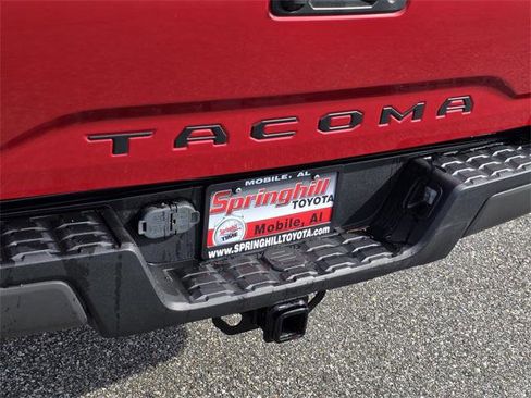 Certified 2022 Toyota Tacoma SR5 image 25