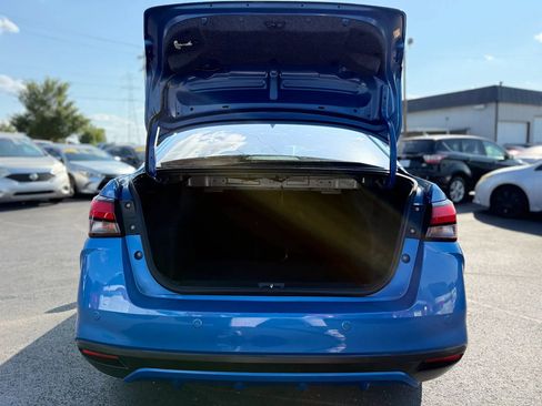 Used 2020 Nissan Versa SR FWD image 33