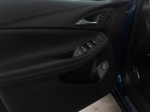 Used 2020 Buick Encore GX Essence image 23