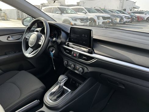 Certified 2023 Kia Forte LXS w/ LXS Technology Package image 13