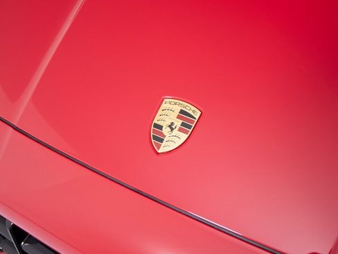 New 2026 Porsche Cayenne GTS image 37
