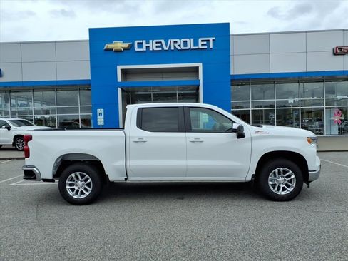 New 2025 Chevrolet Silverado 1500 LT w/ Z71 Off-Road Package image 2