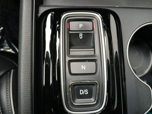 Used 2023 Honda Pilot Elite image 10