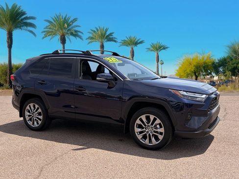 Used 2025 Toyota RAV4 XLE Premium w/ Weather Package FWD image 8
