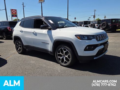 Used 2025 Jeep Compass Limited AWD/4WD image 18