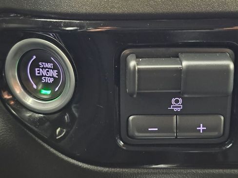 Used 2023 Chevrolet Silverado 1500 LTZ image 37