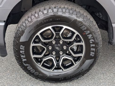 Used 2022 Ford F150 XLT w/ Equipment Group 302A High image 13