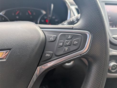 Used 2022 Chevrolet Equinox LT FWD image 23