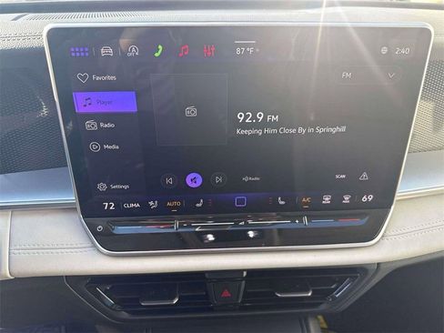 New 2026 Volkswagen Tiguan SE FWD image 18