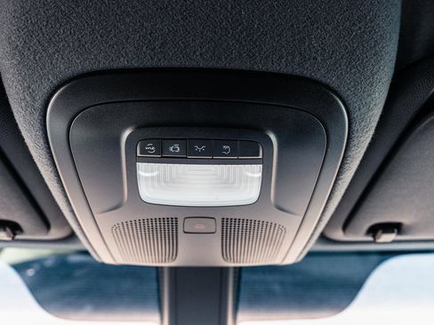 Used 2025 Mercedes-Benz Sprinter 2500 image 19