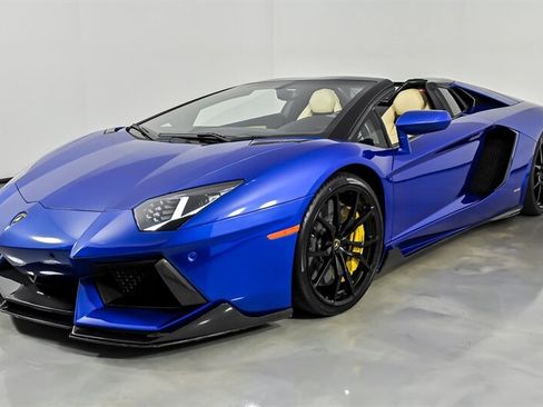 Used 2014 Lamborghini Aventador LP 700-4 AWD/4WD image 6