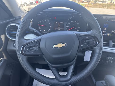 New 2026 Chevrolet Trax LS w/ LS Convenience Package image 17